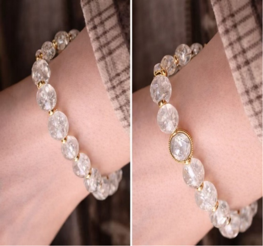 Clear Crackle Beaded Bracelet with Gold Frame, Transparent Resin Stackable Bracelet, Customizable Elegant Jewelry Gift