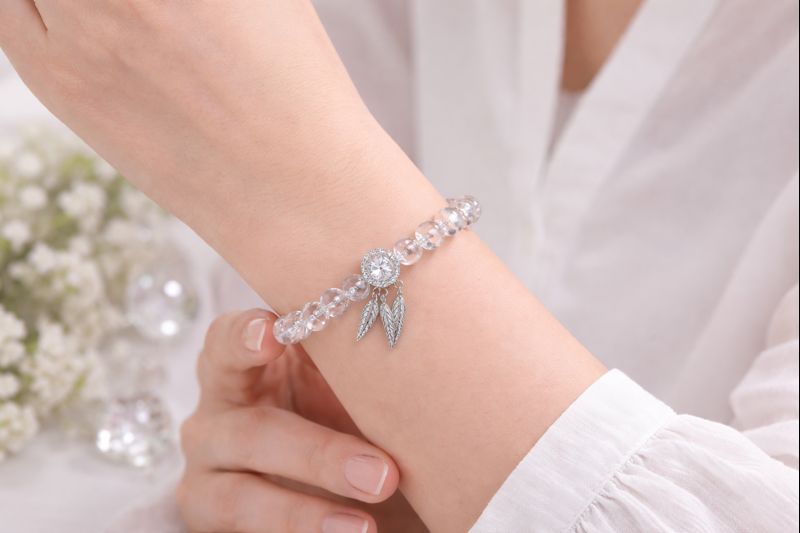 Clear Dreamcatcher Beaded Bracelet for Women, Transparent Glass Bead Stackable Bracelet, Customizable Boho Jewelry Gift